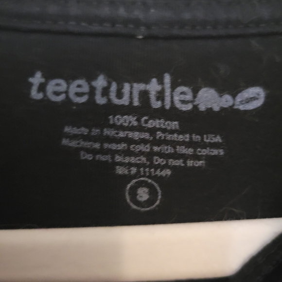 Teeturtle HP x HTTYD tshirt - Picture 4 of 5